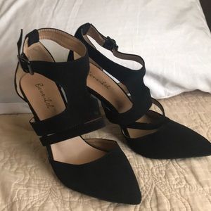 Pointed toe high heels